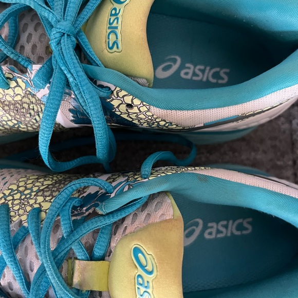 asics floral